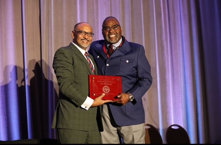 e80d52 2cb997cbf009437795691c1ca6fbeb68mv2