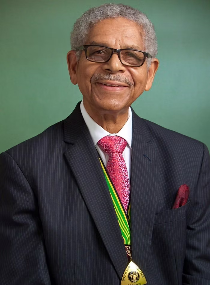 e80d52 614f40b4837143569029e16c09ba0fa4mv2