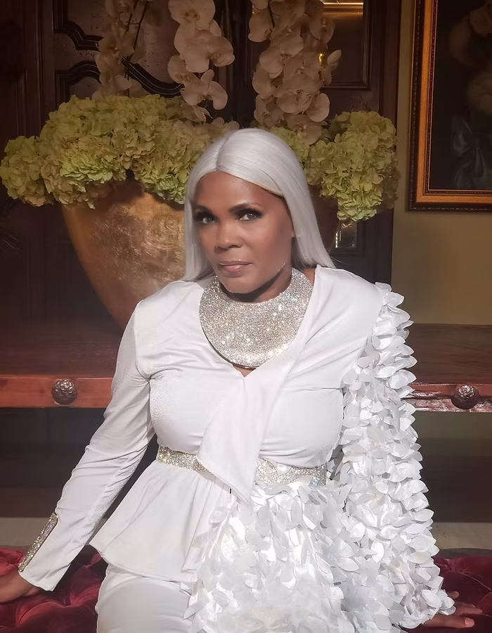 e80d52 0045312100164df8b669580b1d47d927mv2