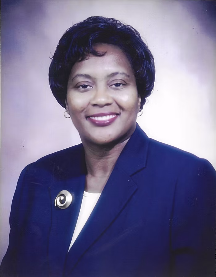 e80d52 7a9066809ef749a6a5bb135f1c107f4bmv2 1